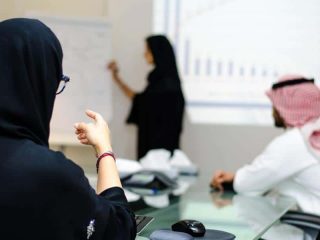 المرأة السعودية في سوق العمل