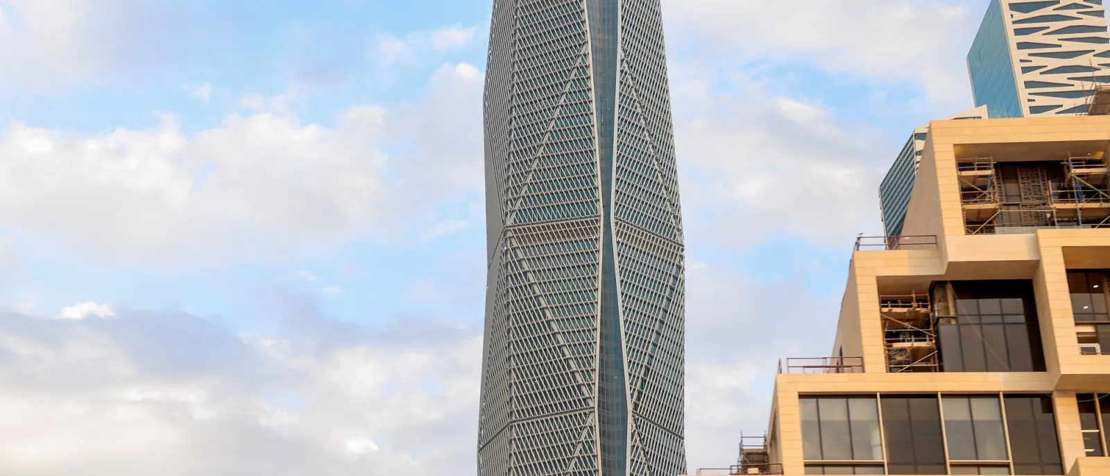 طلبات بـ21.6 مليار دولار تدفع الصندوق السيادي لخفض تسعير السندات